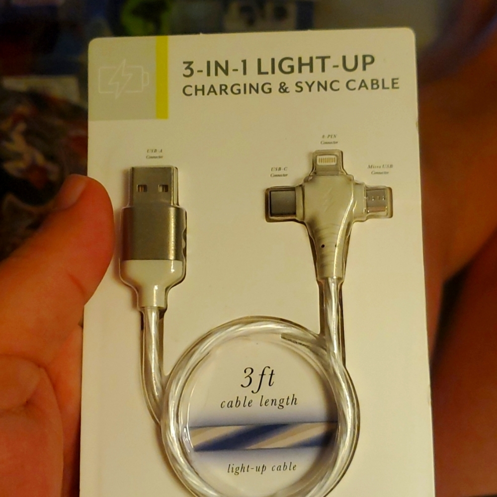 3 in 1 light up charging and sync cable